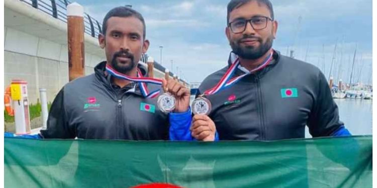 দীর্ঘ ৩৭ বছর পর আবারো ইংলিশ চ্যানেল জয় দুই বাংলাদেশির