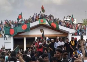 শিক্ষাপ্রতিষ্ঠানে জুলাই গণঅভ্যুত্থানের ‘গ্রাফিতি ও চিত্রাংকন প্রতিযোগিতা’