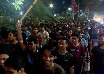 শিক্ষা উপদেষ্টার আশ্বাসে ক্যাম্পাসে ফিরলেন বুয়েট শিক্ষার্থীরা