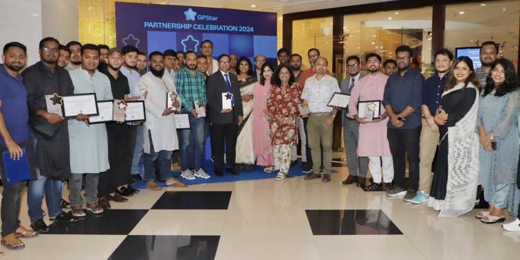 সিলেটে জিপিস্টার পার্টনারদের স্বীকৃতি দিলো গ্রামীণফোন