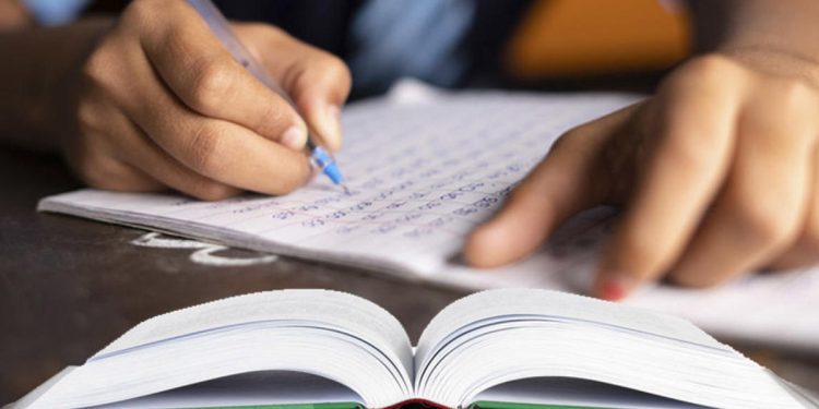 নতুন নিয়মে বই খুলে পরীক্ষা দিতে পারবে শিক্ষার্থীরা