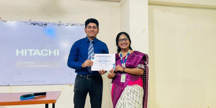 ইউসিটিসি ইংরেজি বিভাগের সেমিনার অনুষ্ঠিত