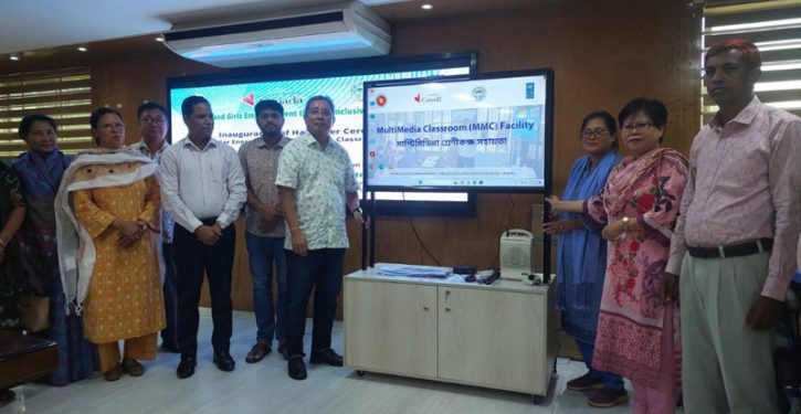 মাল্টিমিডিয়া ক্লাসরুমের সামগ্রী পেল রাঙ্গামাটির ৪০ শিক্ষা প্রতিষ্ঠান