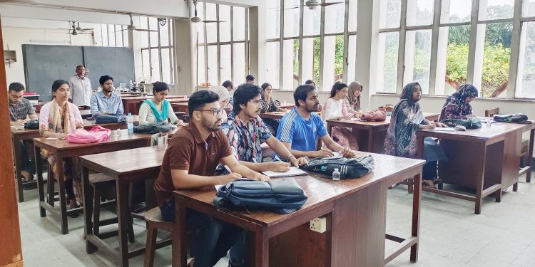 সাত পাবলিক বিশ্ববিদ্যালয়ের শিক্ষার্থীরা পাচ্ছেন শিক্ষাবৃত্তি