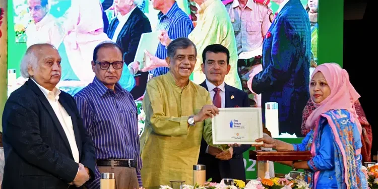 বিশ্ব শিক্ষক দিবস উপলক্ষে ১২ জন শিক্ষককে গুণী শিক্ষক সম্মননা