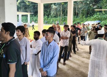 শান্তিপূর্ণ পরিবেশে চাকসু নির্বাচনের ভোটগ্রহণ চলছে