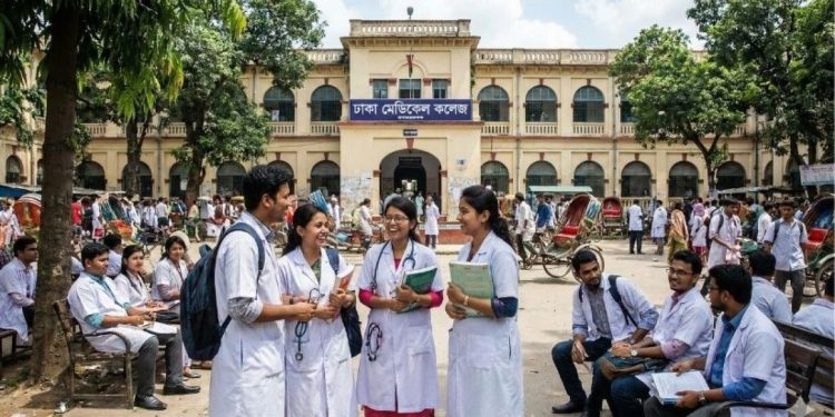 ঢাবি অধিভুক্ত মেডিকেল কলেজের ১ম প্রফের সূচি পরিবর্তন