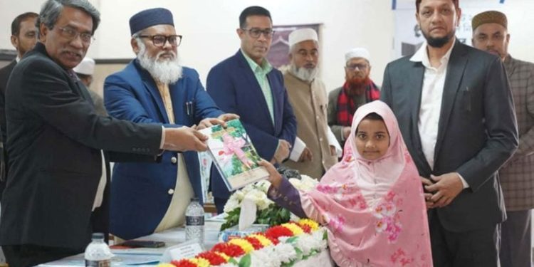 মসজিদভিত্তিক শিশু ও গণশিক্ষা কার্যক্রমের বই বিতরণ উদ্বোধন